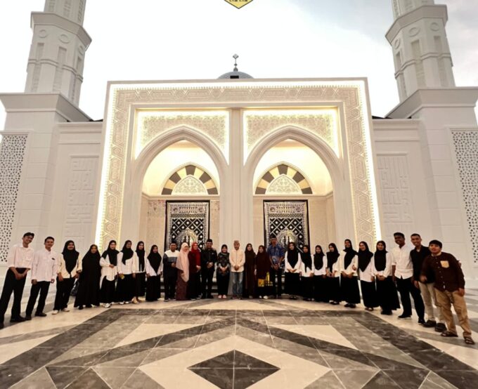 Ayat-Ayat Allah dalam Kelas Sains: Keunikan Pendidikan di SIT ZAM-ZAM